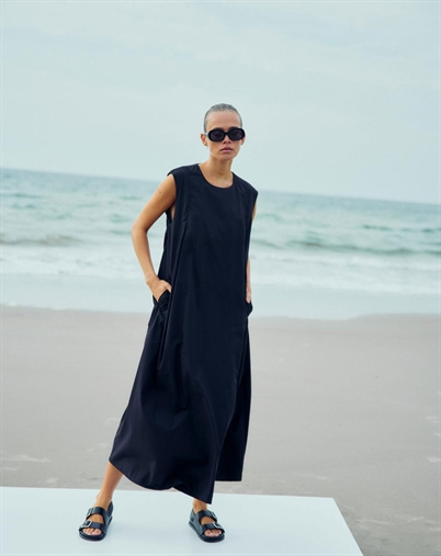 Withblack - WBLAgneta Midi Kjole - Black 